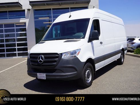 Used 2022 Mercedes-Benz Sprinter 2500 image 1