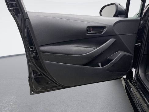 Used 2024 Toyota Corolla LE FWD image 9