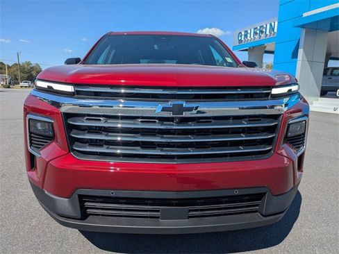 New 2026 Chevrolet Traverse LT w/ Enhanced Driving Package image 9