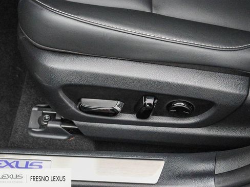 Used 2025 Lexus UX 300h FWD image 21