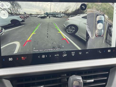 Used 2025 Ford Explorer ST-Line w/ Premium Package image 35