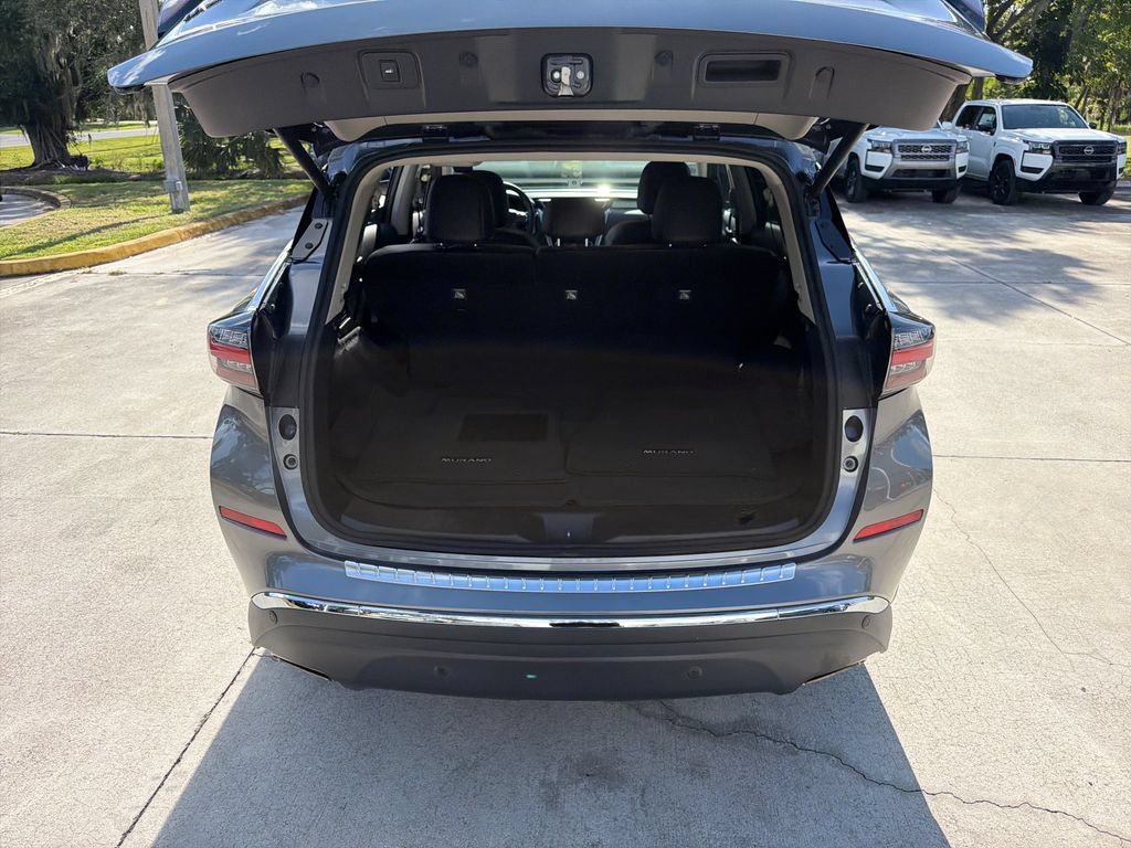 Used 2021 Nissan Murano SL FWD image 34