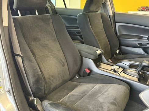 Used 2010 Honda Accord LX image 15