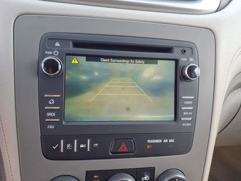 Used 2017 Chevrolet Traverse LS image 11