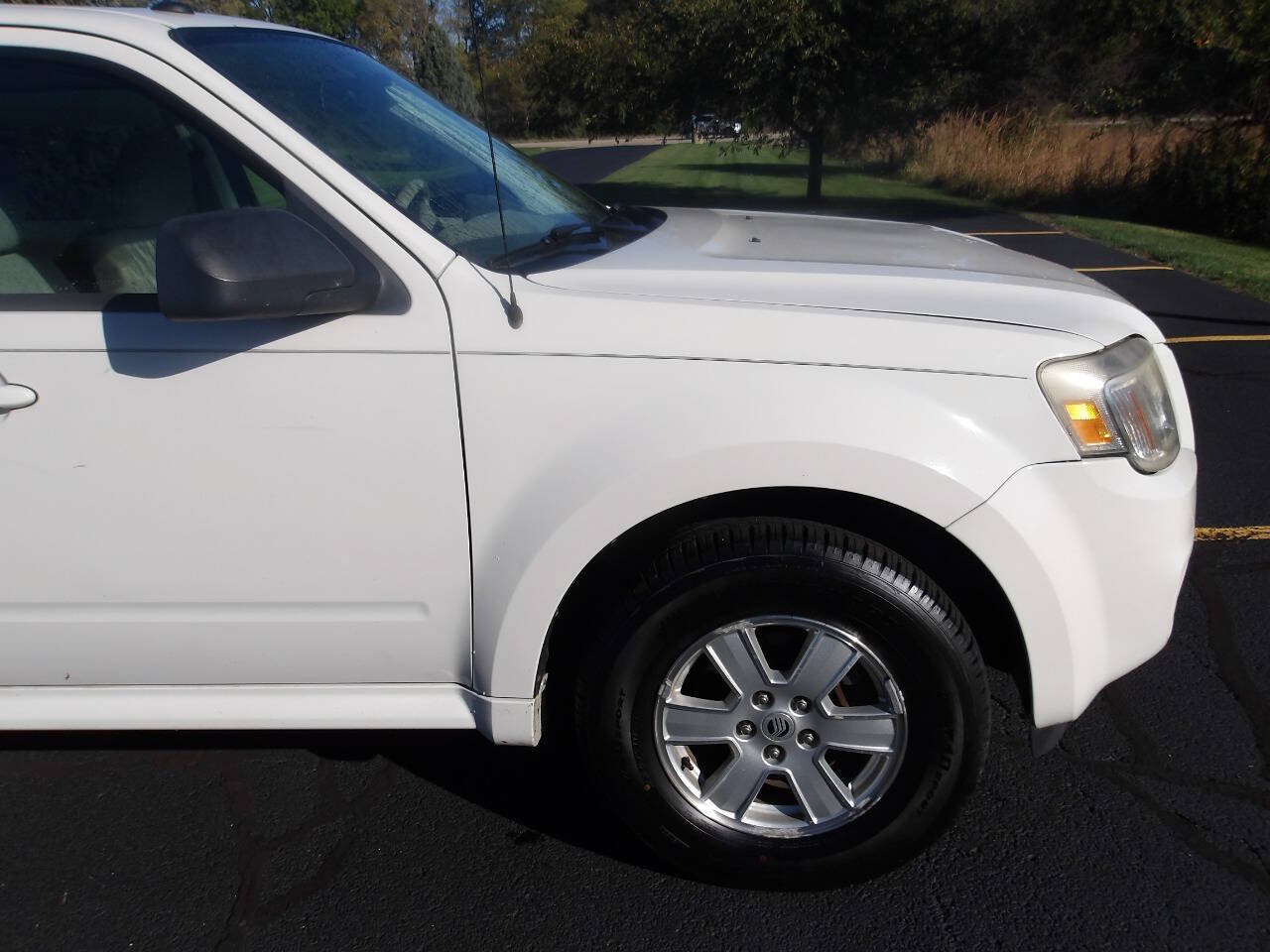 Used 2010 Mercury Mariner 2WD image 33
