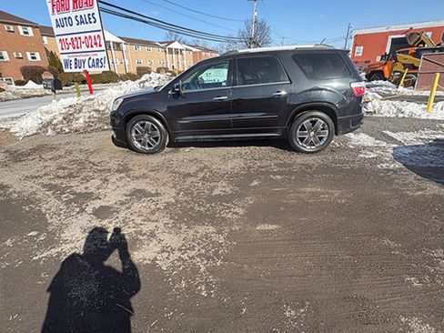 Used 2011 GMC Acadia Denali image 3