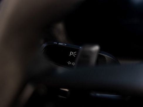 Used 2021 Porsche 911 Turbo image 38