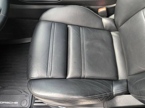 Used 2019 Porsche Cayenne AWD/4WD image 13