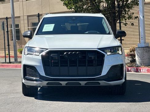 Used 2023 Audi SQ7 Prestige w/ Prestige Package AWD/4WD image 9