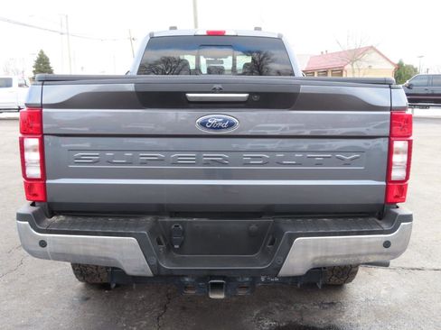 Used 2022 Ford F250 Lariat w/ Chrome Package image 5
