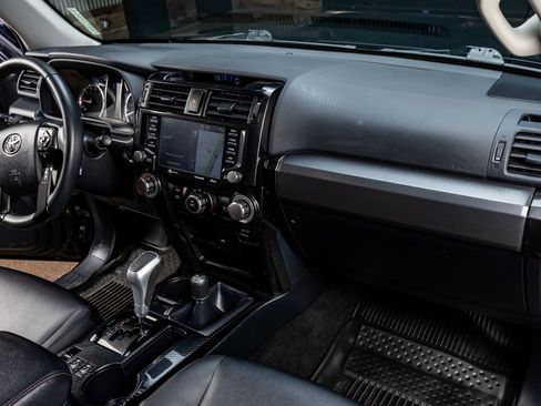 Used 2022 Toyota 4Runner TRD Off-Road Premium image 15