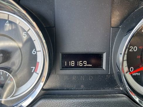 Used 2018 Dodge Grand Caravan SXT w/ Blacktop Package image 10