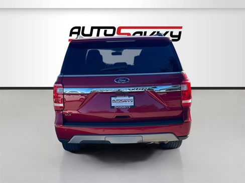 Used 2021 Ford Expedition XLT image 6