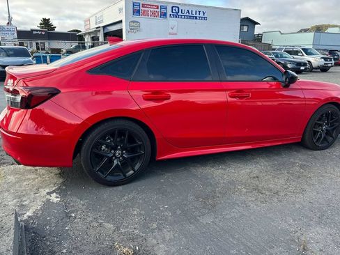 Used 2025 Honda Civic Sport image 5