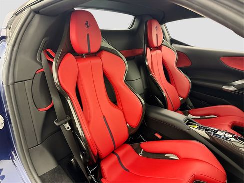 Used 2023 Ferrari SF90 Spider image 30