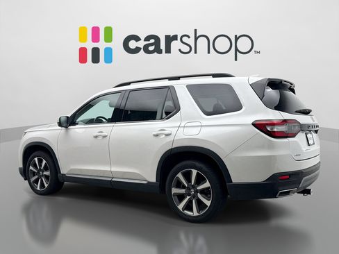 Used 2023 Honda Pilot Elite image 3