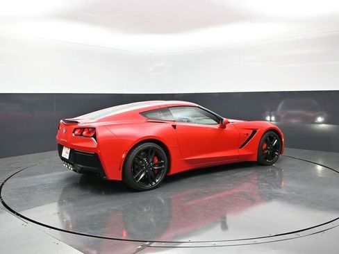 Used 2019 Chevrolet Corvette Stingray Coupe w/ 2LT Preferred Equipment Group RWD image 7