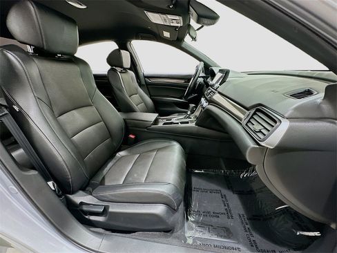 Used 2019 Honda Accord Sport image 27