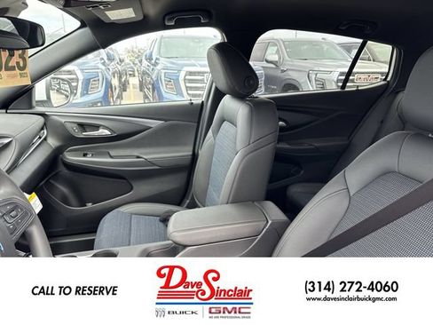 New 2026 Buick Envista Preferred FWD image 11