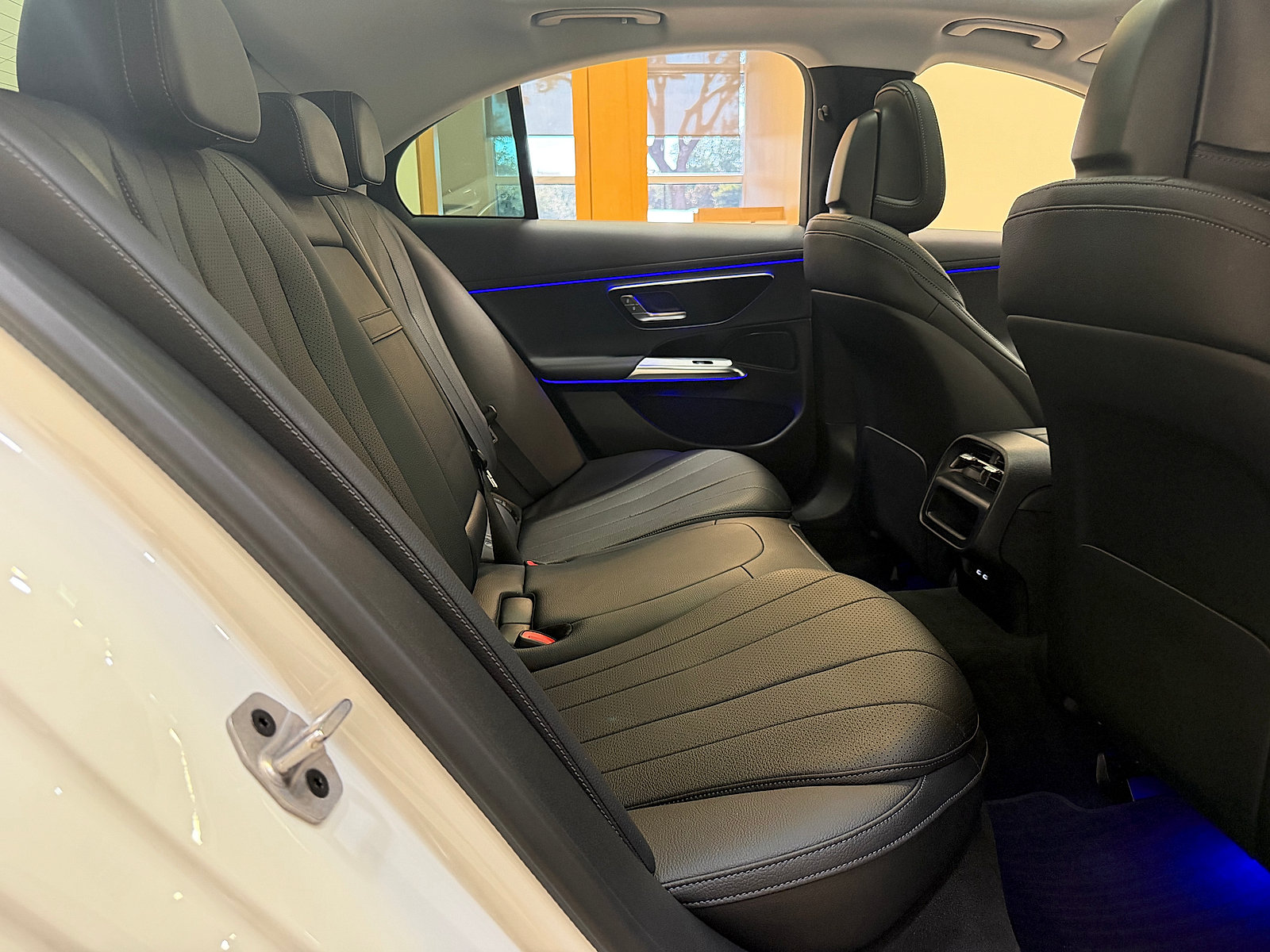 Certified 2025 Mercedes-Benz E 450 4MATIC Sedan w/ Winter Package image 14