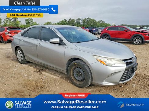 Used 2017 Toyota Camry LE FWD image 5