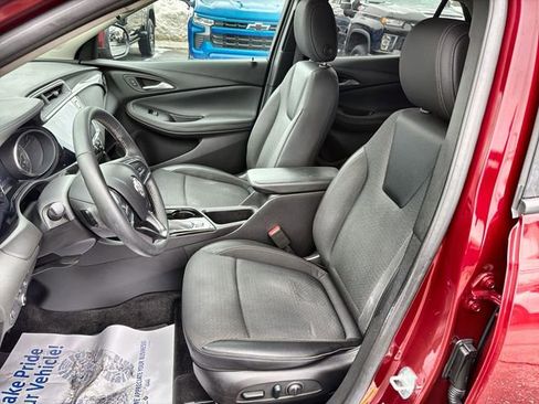 Used 2023 Buick Encore GX Preferred w/ Cold Weather Comfort Package image 18