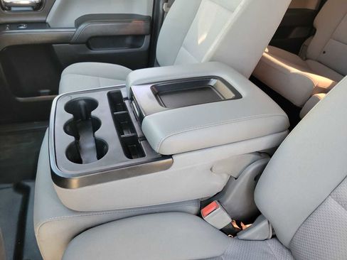 Used 2018 Chevrolet Silverado 2500 W/T image 12