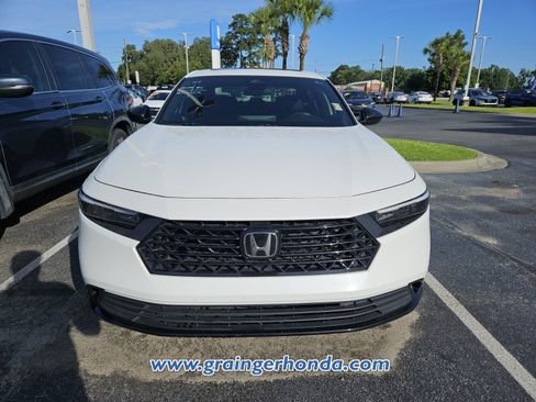 Used 2024 Honda Accord Sport image 3
