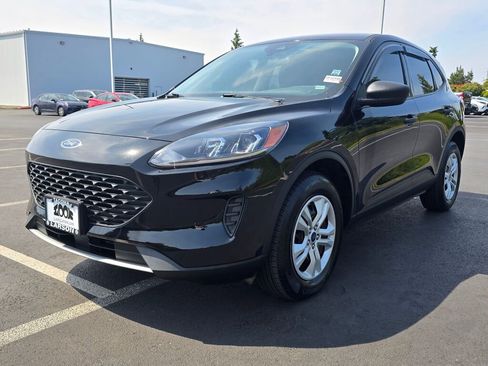 Used 2022 Ford Escape S image 8