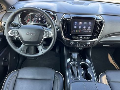 Used 2023 Chevrolet Traverse Premier w/ Redline Edition AWD/4WD image 3