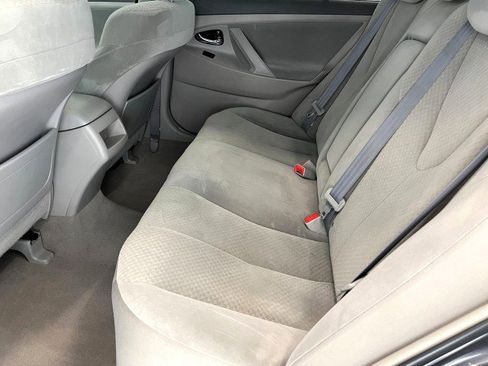 Used 2009 Toyota Camry LE image 30