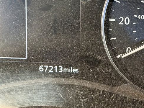 Used 2021 Nissan Kicks SV image 9