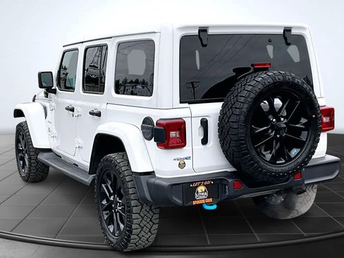 Used 2023 Jeep Wrangler Sahara w/ Cold Weather Group image 4