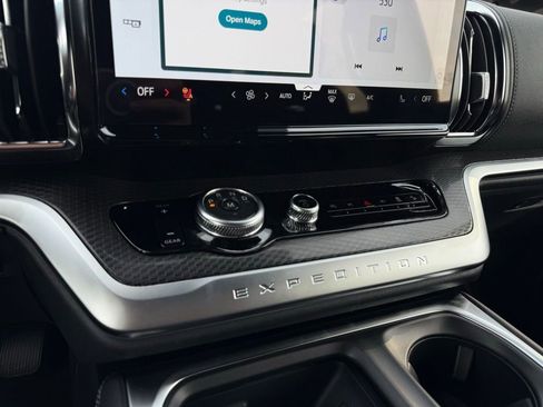 New 2025 Ford Expedition Max Platinum w/ Stealth Performance Package image 18