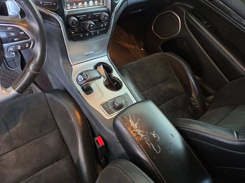 Used 2015 Jeep Grand Cherokee SRT AWD/4WD image 26