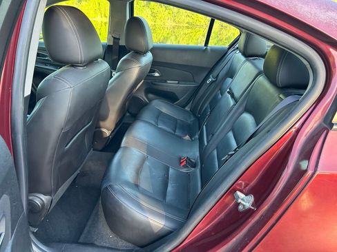 Used 2015 Chevrolet Cruze LT image 13