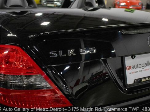 Used 2005 Mercedes-Benz SLK 55 AMG image 29