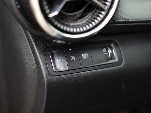 Used 2025 Chevrolet Equinox LT image 10