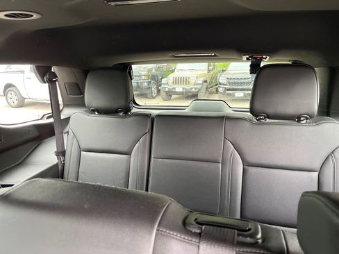 Used 2021 Chevrolet Tahoe LT AWD/4WD image 24