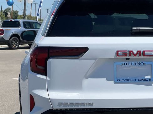 New 2026 GMC Terrain AT4 w/ Convenience Package III image 31
