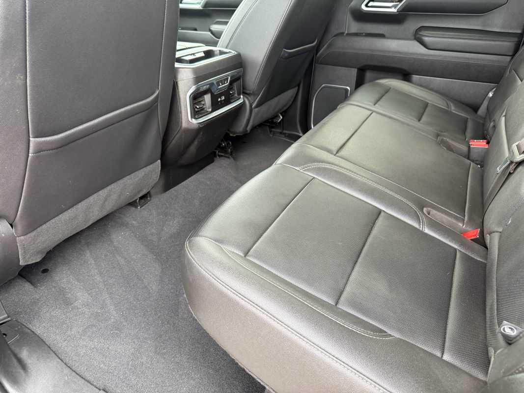 Used 2023 GMC Sierra 1500 SLT w/ SLT Premium Package AWD/4WD image 21