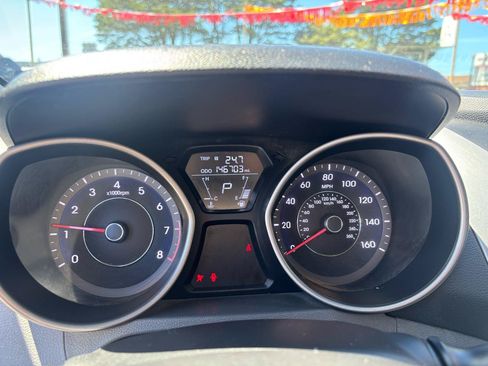 Used 2013 Hyundai Elantra GLS FWD image 6