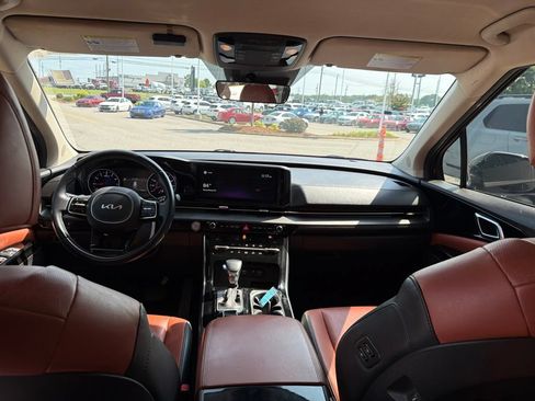 Used 2022 Kia Carnival SX FWD image 28
