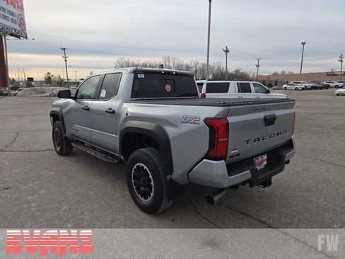 New 2025 Toyota Tacoma TRD Off-Road w/ TRD Off Road Upgrade Package image 29