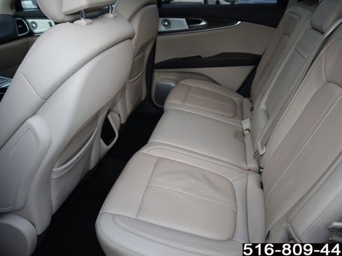 Used 2020 Lincoln Nautilus Reserve w/ Equipment Group 202A image 18