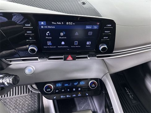 Used 2022 Hyundai Elantra SEL w/ Convenience Package image 14