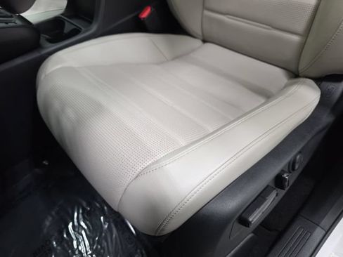 Used 2024 Honda CR-V EX-L image 27