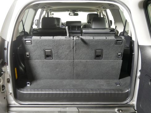 Used 2015 Lexus GX 460 image 18