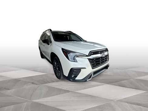 Used 2026 Subaru Ascent Touring AWD/4WD image 2