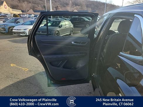 New 2026 Volkswagen Atlas Cross Sport SEL image 45